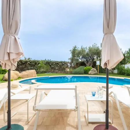 Ginestra Con Piscina E Giardino Privato A 500 Mt Dal Mare Villa