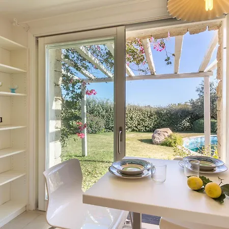 Ginestra Con Piscina E Giardino Privato A 500 Mt Dal Mare *
