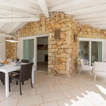 Villa Ginestra Con Piscina E Giardino Privato A 500 Mt Dal Mare *