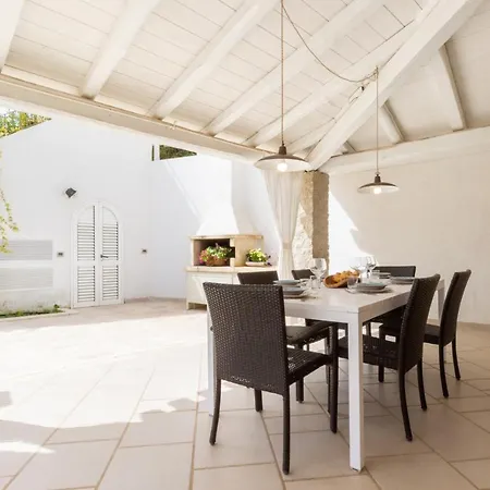 Ginestra Con Piscina E Giardino Privato A 500 Mt Dal Mare Villa