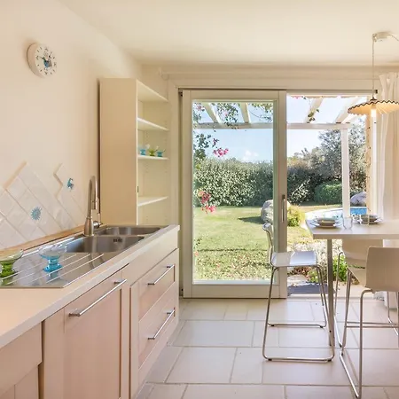 Ginestra Con Piscina E Giardino Privato A 500 Mt Dal Mare Villa