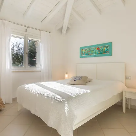 Ginestra Con Piscina E Giardino Privato A 500 Mt Dal Mare Castiadas