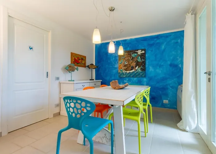 Ginestra Con Piscina E Giardino Privato A 500 Mt Dal Mare *