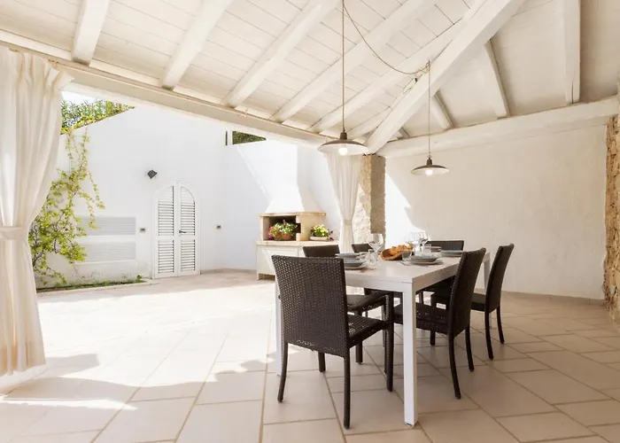 Ginestra Con Piscina E Giardino Privato A 500 Mt Dal Mare ヴィラ