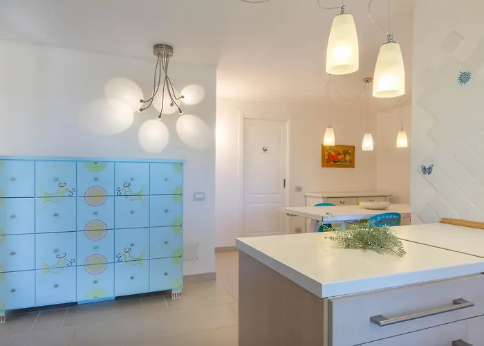 Ginestra Con Piscina E Giardino Privato A 500 Mt Dal Mare